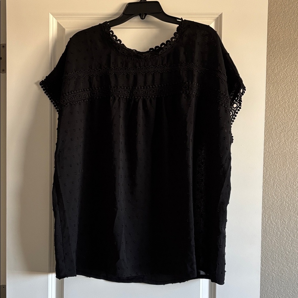 Elegant Black Lace Trim Women's Top